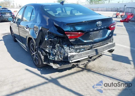 2021 Toyota Camry Se z USA, uszkodzony, nr VIN 4T1G11AK9MU436096